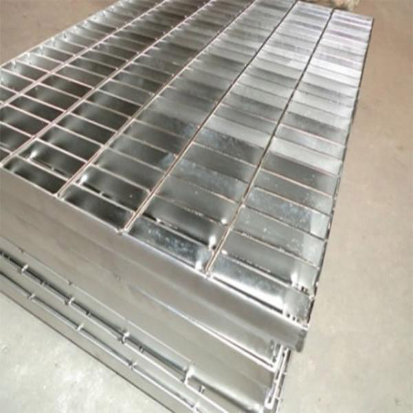 Rãnh thoát nước inox 304 bóng mờ - Sản phẩm Nắp bể được sản xuất ...